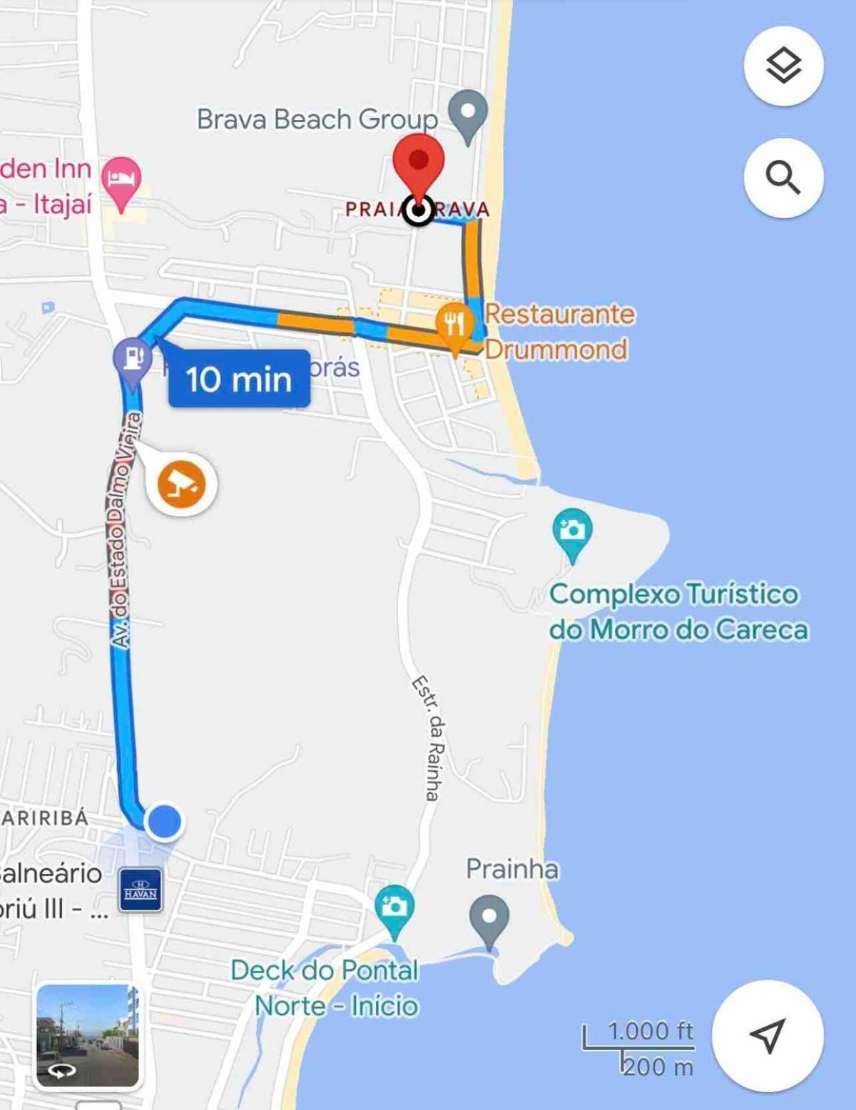 Casais Proximo A Roda Gigante Com Uma Vaga De Garagem Apartamento
